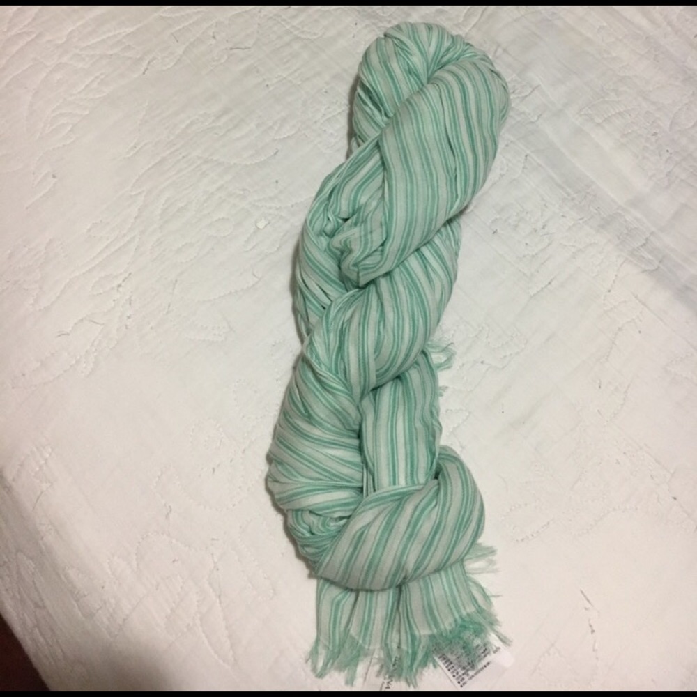 Banana republic scarf